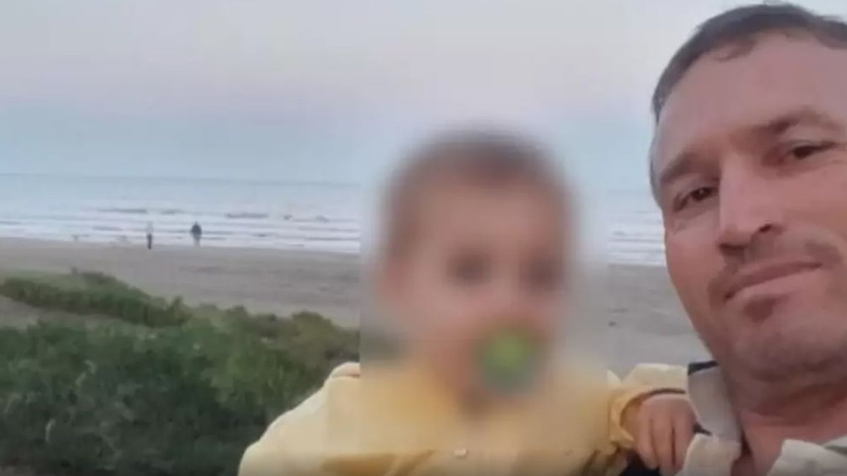 El hombre que asesinó a su hijo de un balazo en la cabeza y luego se suicidó, le dejó a su ex pareja una carta cargada de reproches. El hombre que asesinó a su hijo de un balazo en la cabeza y luego se suicidó, le dejó a su ex pareja una carta cargada de reproches.