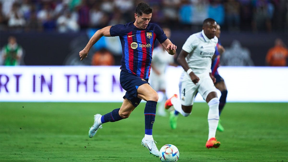 Lewandowski debutó en el Barcelona de España.
