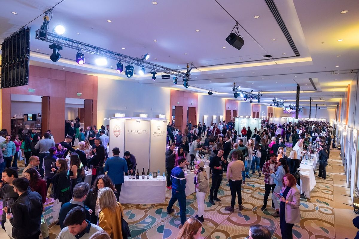 Habrá puestos gratuitos de hidratación y distintos stands de comida regional, a cargo de reconocidos chefs. Habrá puestos gratuitos de hidratación y distintos stands de comida regional, a cargo de reconocidos chefs.