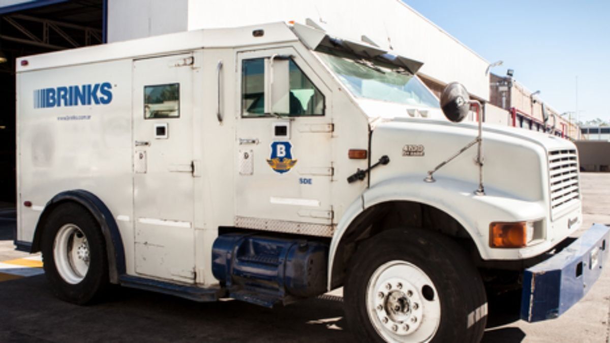 El hombre que intentó robar un camión blindado con una bicicleta y un cuchillo