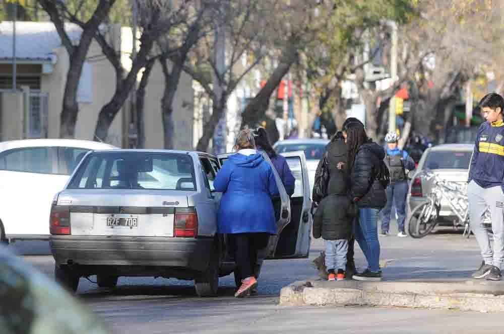 La llegada de Uber puso la lupa sobre la ilegalidad en el transporte privado