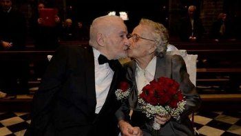Se encontraron después de 70 años gracias a Facebook y se casaron