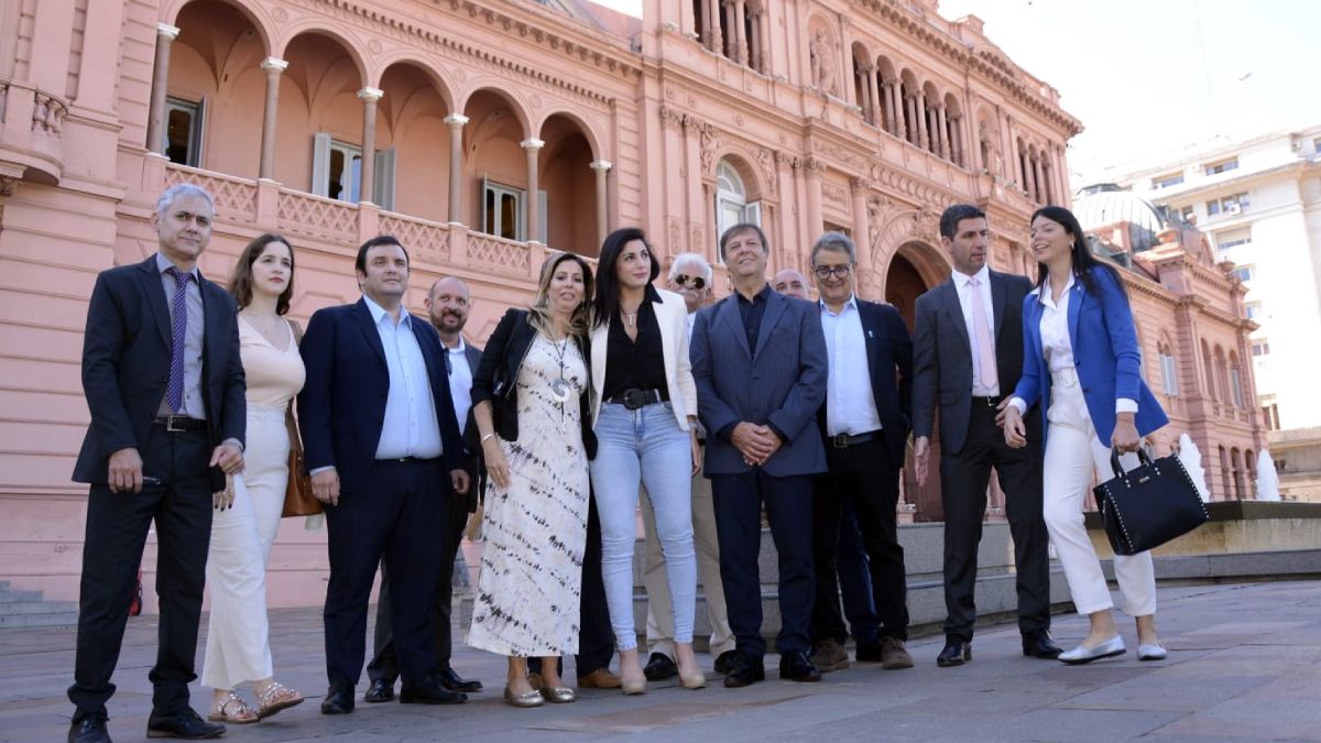 Javier Milei reunión a los legisladores de La Libertad Avanza.