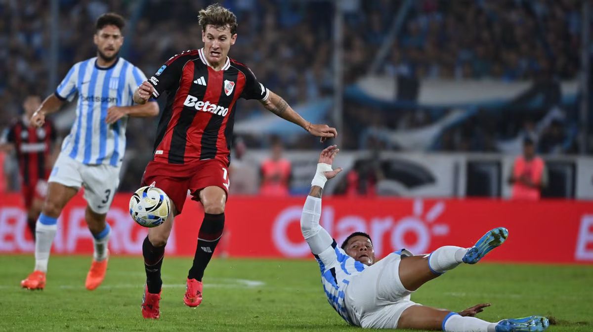 Los hinchas de Racing le soltaron la mano a Marcos Rojo: las estadísticas negativas que lo sentencian