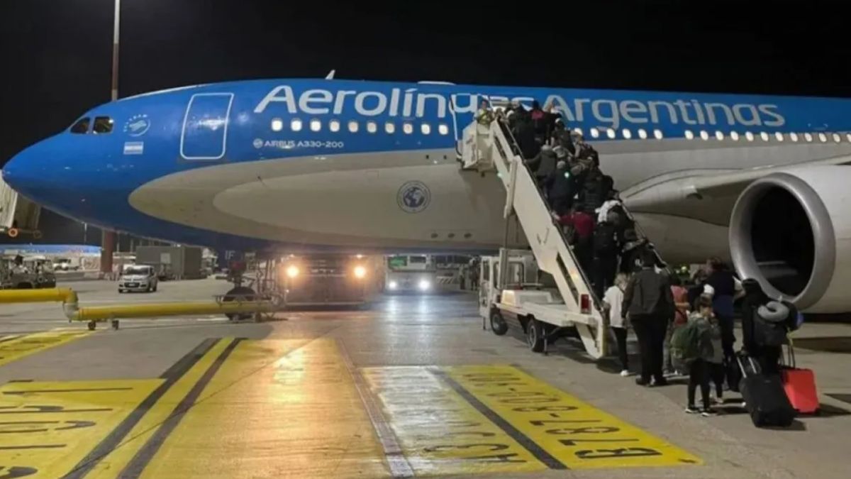 Pilotos de APLA anunciaron un paro para el 19 de julio.