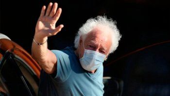 Internaron a Guillermo Coppola por problemas respiratorios