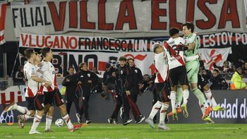 River le ganó por penales a San Lorenzo y avanzó a los cuartos de final del Torneo Apertura