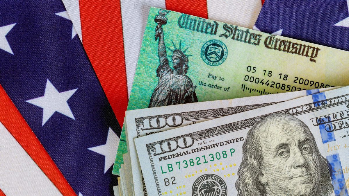 Estos son los beneficiarios que recibirán un cheque estímulo de 800 dólares Estos son los beneficiarios que recibirán un cheque estímulo de 800 dólares