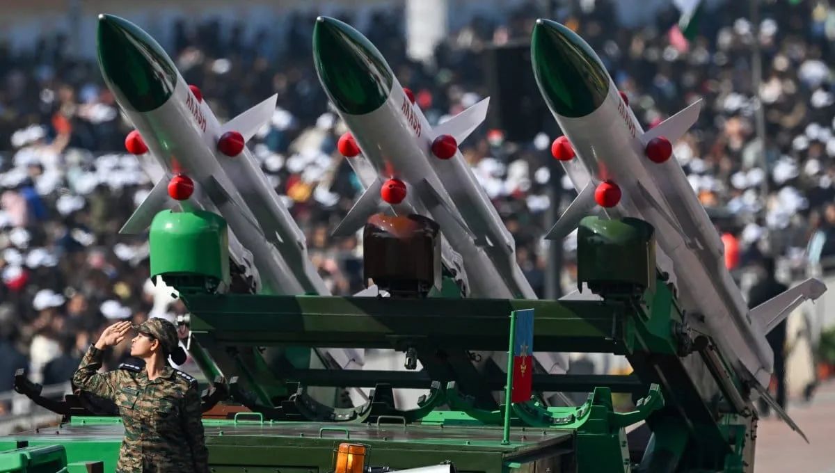 La potencia militar que asciende desafiando a Estados Unidos, China y Rusia