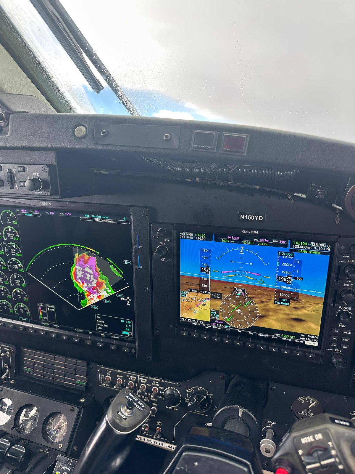 Un momento de la operatividad de los aviones de la lucha antigranizo. 