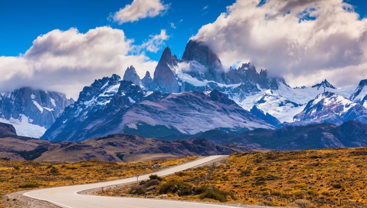 Fronteras que cuentan historias: más que una línea en el mapa, un símbolo de relaciones bilaterales.