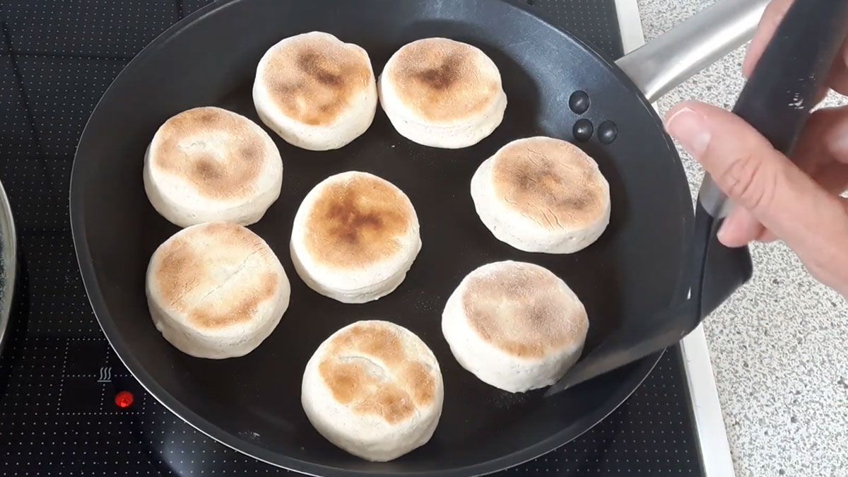 Cómo hacer pan sin gluten en sartén: la receta saludable que se hace en 5 minutos