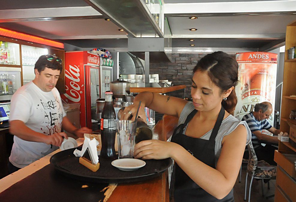 Los trabajadores gastronómicos tuvieron un buen aumento de sueldo. Los trabajadores gastronómicos tuvieron un buen aumento de sueldo.