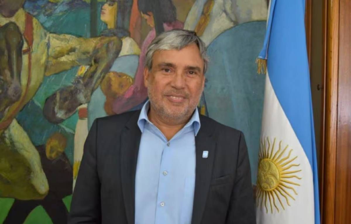 Roberto Fiochi tiene la misión de conciliar la relación con los directores militares del IOSFA.