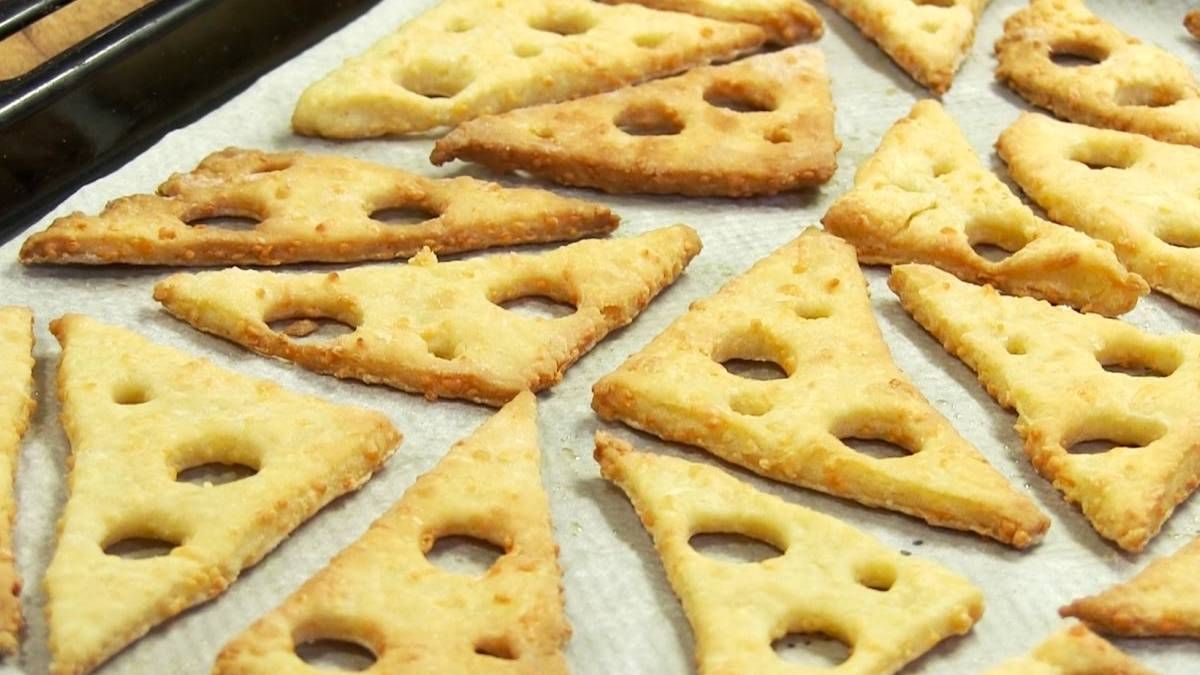 Galletas de queso, una de las recetas más ricas para acompañar una picada. Galletas de queso, una de las recetas más ricas para acompañar una picada.