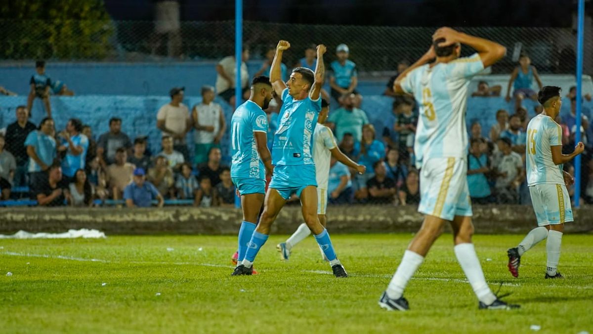 El Pancho Agost marcó dos goles en la goleada de Gutiérrez. El Pancho Agost marcó dos goles en la goleada de Gutiérrez.