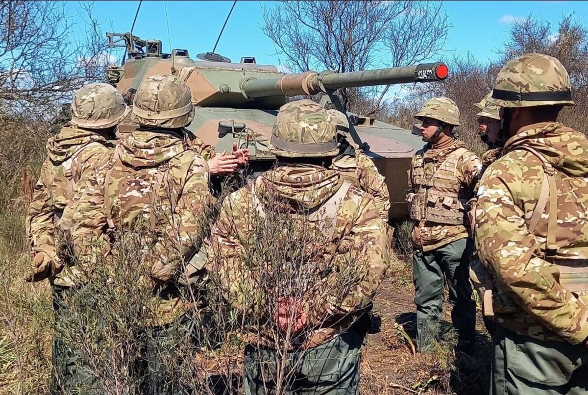 Búsqueda desesperada. Un sargento del Ejército cayó al río Paraná luego de un ejercicio militar. 