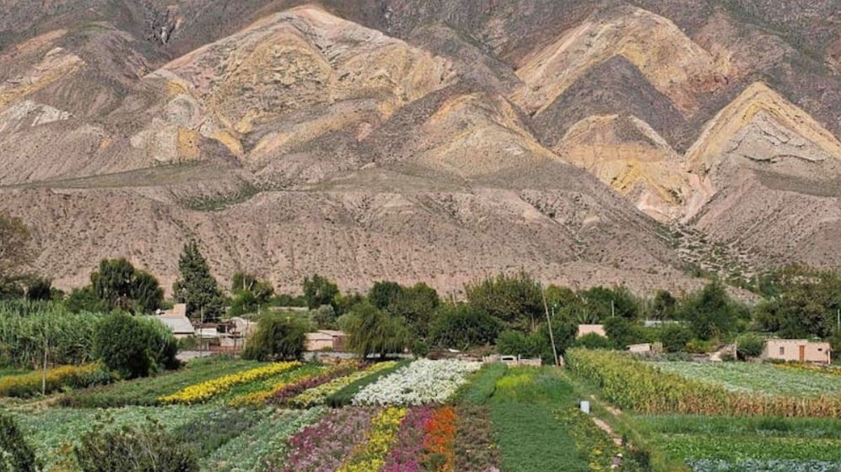 Cómo es y qué ofrece el impactante pueblo argentino elegido entre los más lindos del mundo