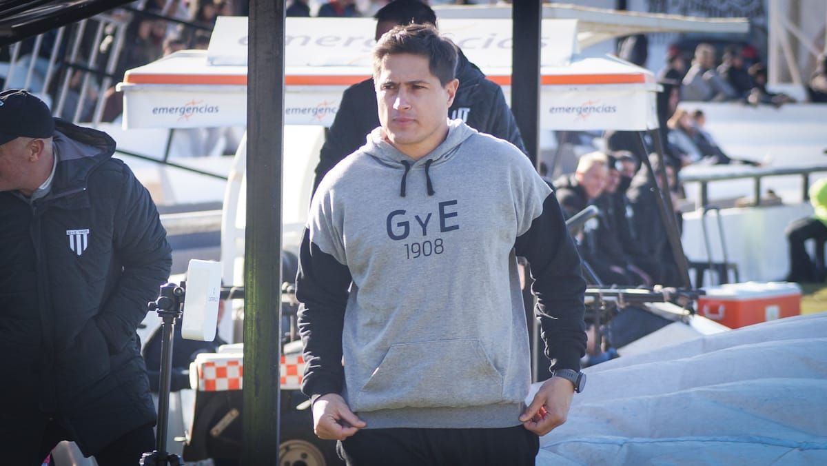 Ezequiel Medrán le ha dado su impronta a Gimnasia y Esgrima y, desde su llegada, no ha perdido partidos.     Foto: Nicolás Ríos/UNO.