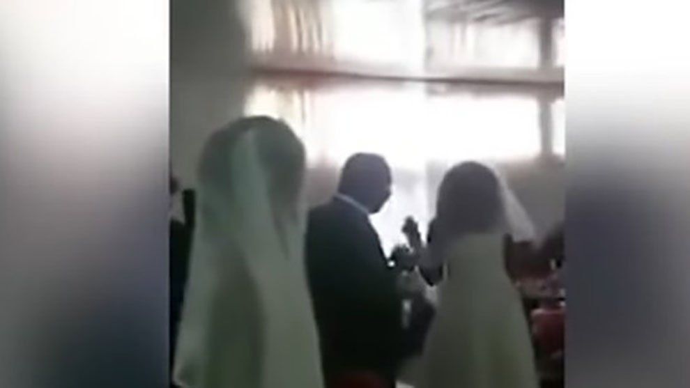 Apareció vestida de novia en el casamiento de su amante