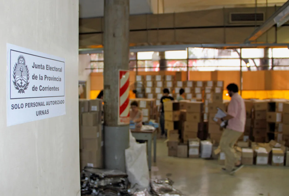 La Junta Electoral de la Provincia de Corrientes informó que los primeros resultados estarán a las 21. La Junta Electoral de la Provincia de Corrientes informó que los primeros resultados estarán a las 21.