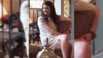 Arrestaron a una maestra recién casada por tener sexo con un alumno