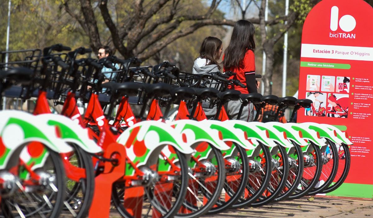 Desde la Servicios Públicos confirmaron que el miércoles al mediodía estará disponible el Bicitran. Para usarlo hay que registrarse en una app. Desde la Servicios Públicos confirmaron que el miércoles al mediodía estará disponible el Bicitran. Para usarlo hay que registrarse en una app.