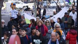Quienes cobran jubilaciones se esperanzan con una mejora de su situación tras la aprobación de leyes previsionales en el Senado, más allá de cuánto comprometan del PBI