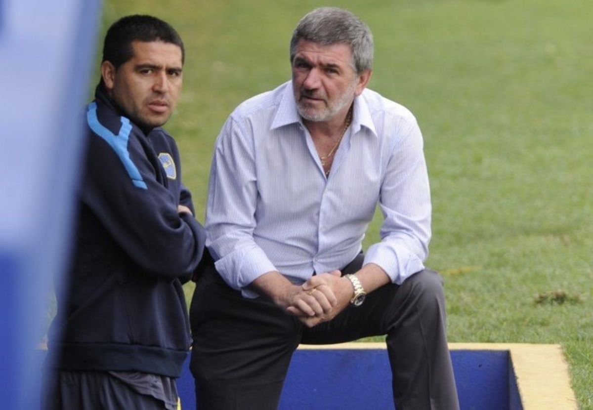 Otros tiempos: Juan Román Riquelme jugador y José Beraldi dirigente de Boca.