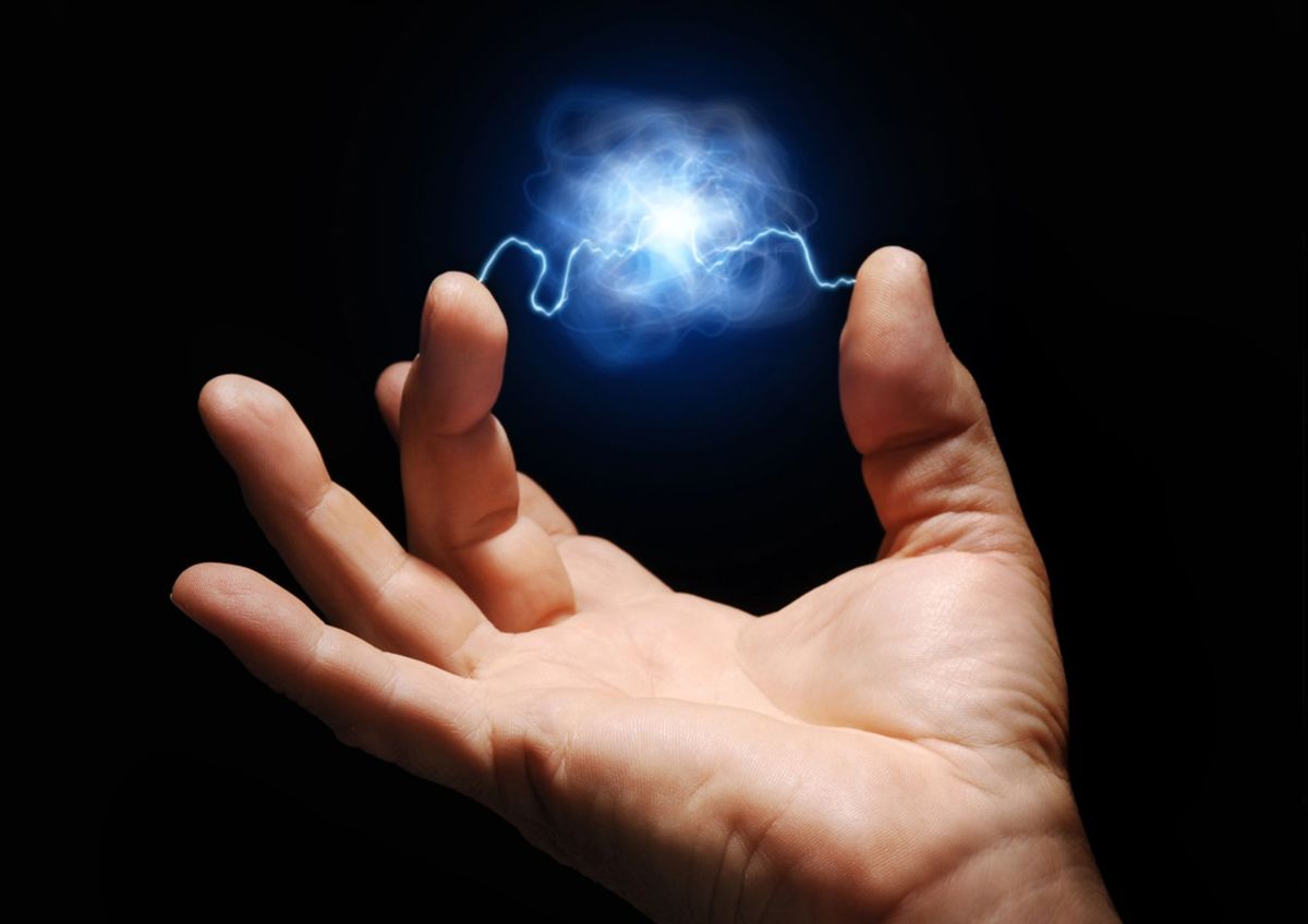 Según la ciencia qué significa el traspaso de electricidad