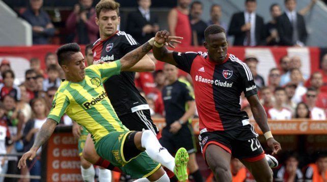 Newells y Aldosivi igualaron en un entretenido partido