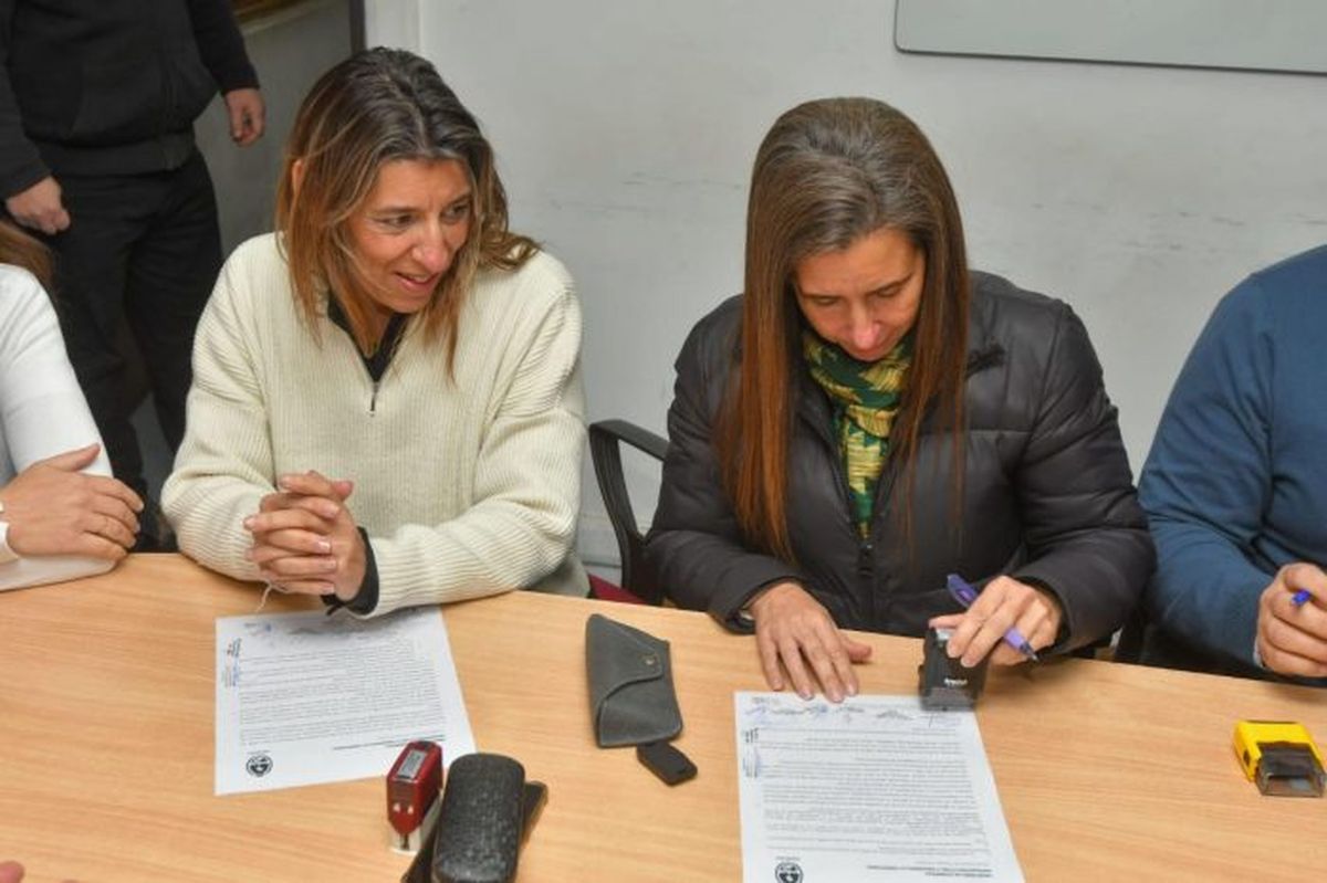 El Gobierno acordó con un gremio y ya son siete los sindicatos que cerraron paritarias salariales.