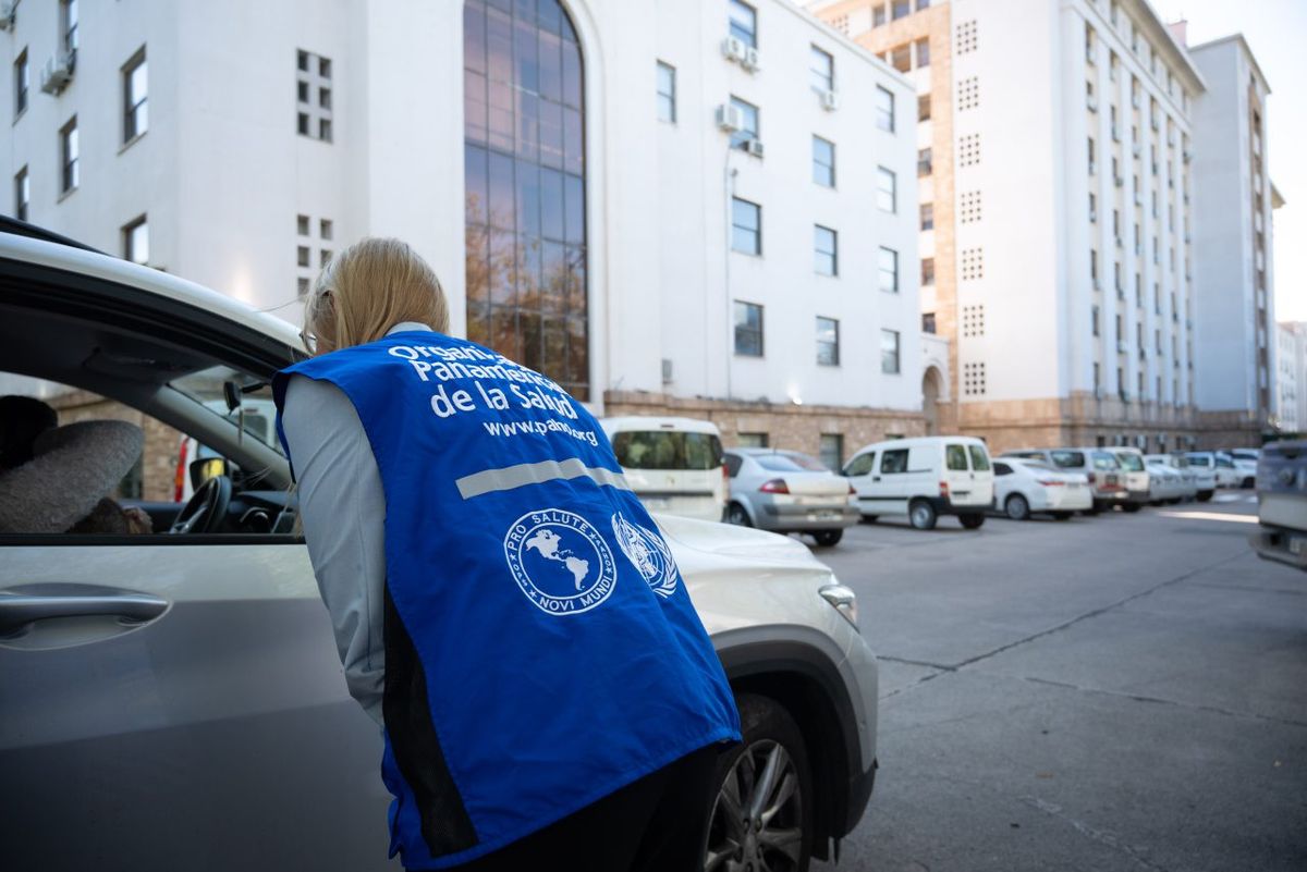 Mendoza pobró la estrategia de vacunar a la población desde sus vehículos y sin demoras. El objetivo sostener los niveles de vacunación para llegar a la inmunidad de rebaño y evitar la aparición de enfermedades extinguidas. Mendoza pobró la estrategia de vacunar a la población desde sus vehículos y sin demoras. El objetivo sostener los niveles de vacunación para llegar a la inmunidad de rebaño y evitar la aparición de enfermedades extinguidas.