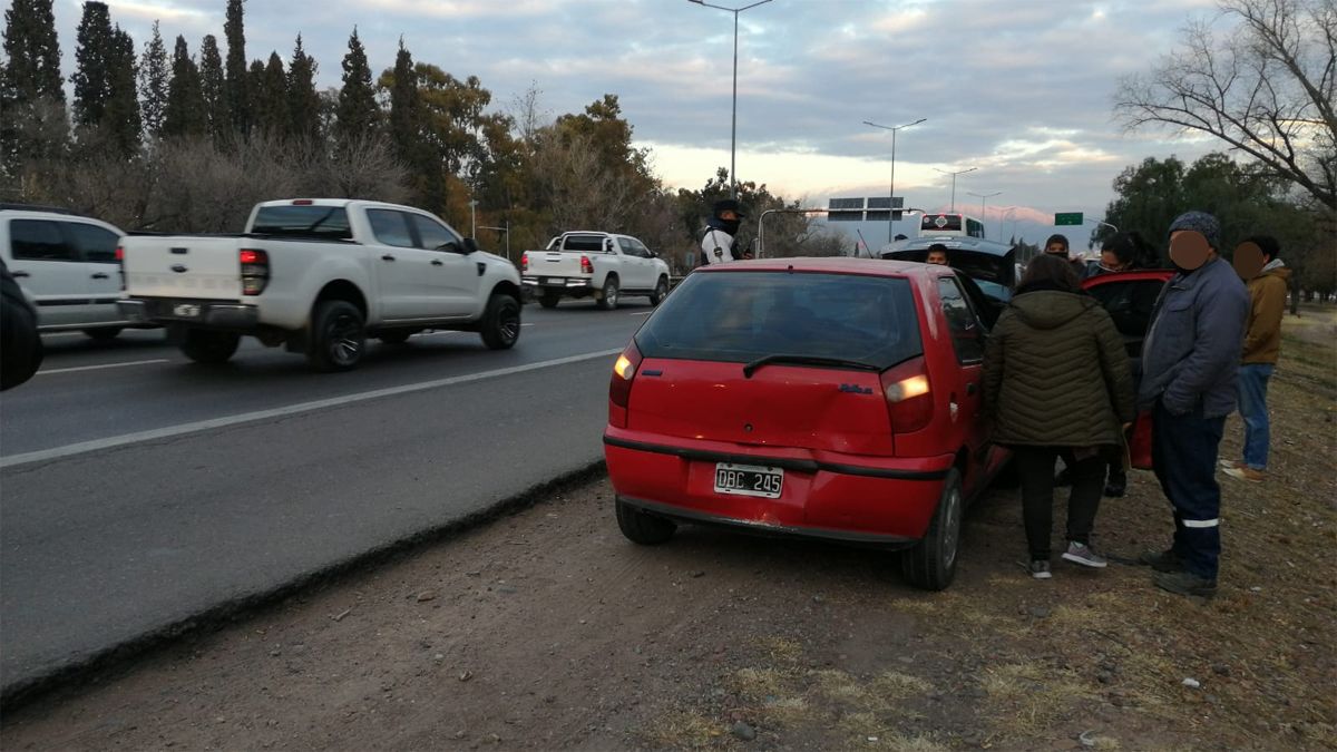 Seis autos y un camión protagonizaron un choque en cadena en Guaymallén