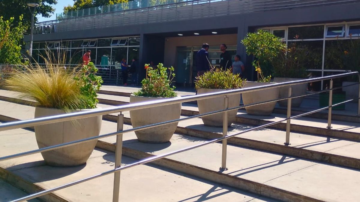 La guardia del Hospital Central. La guardia del Hospital Central.