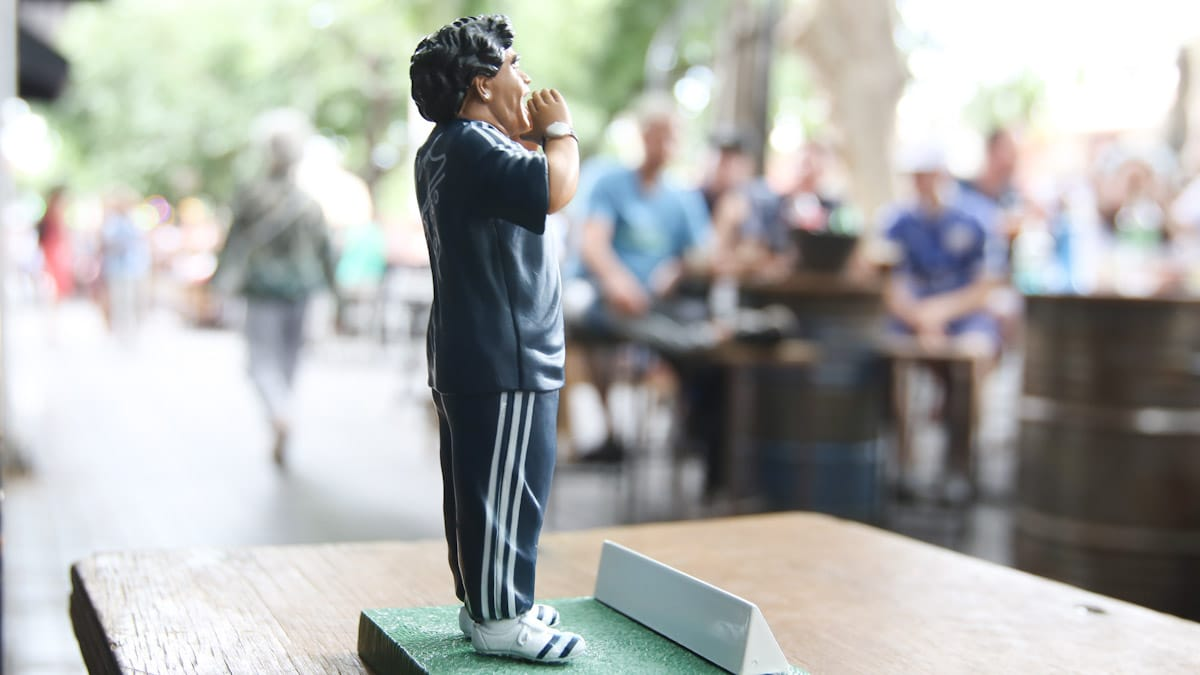 Maradona, a dos años de su muerte, presente en el aliento a la Selección en el Mundial Qatar 2022.