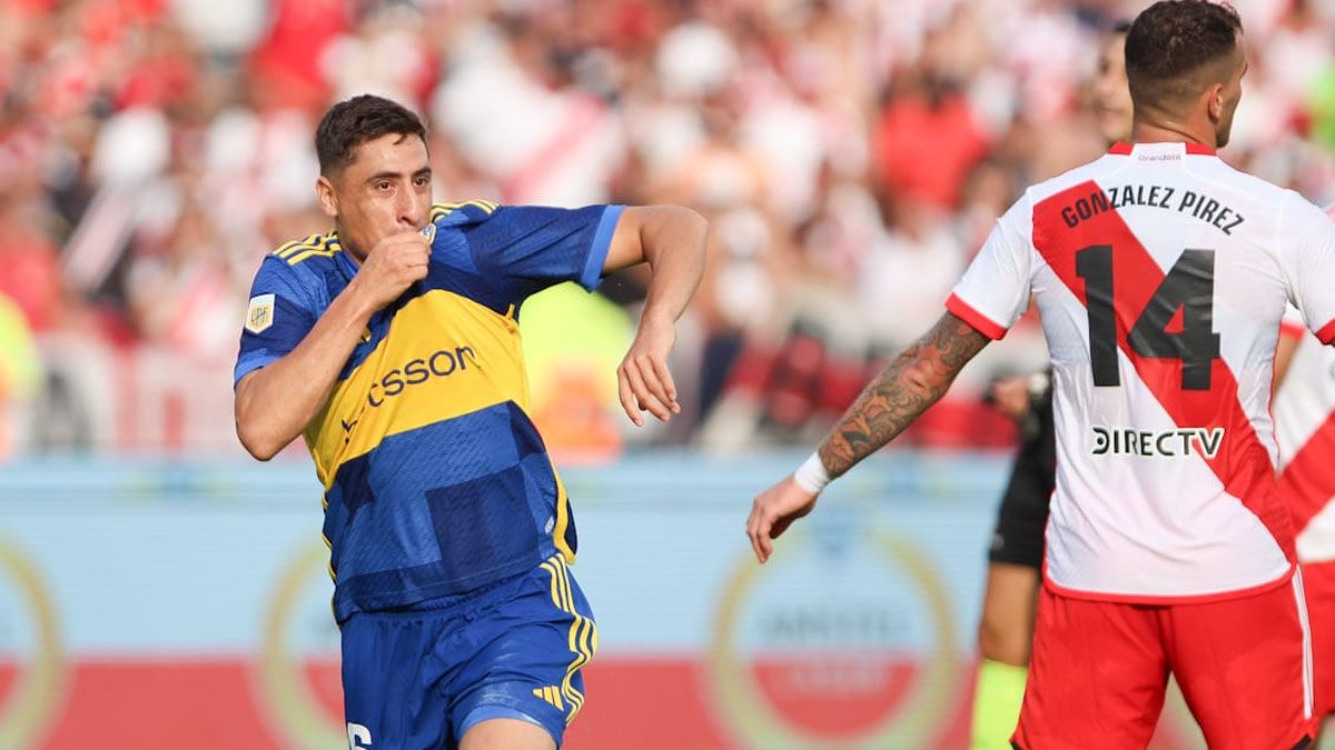 Boca le gana a River en el Kempes (UNO/Nicolás Ríos)