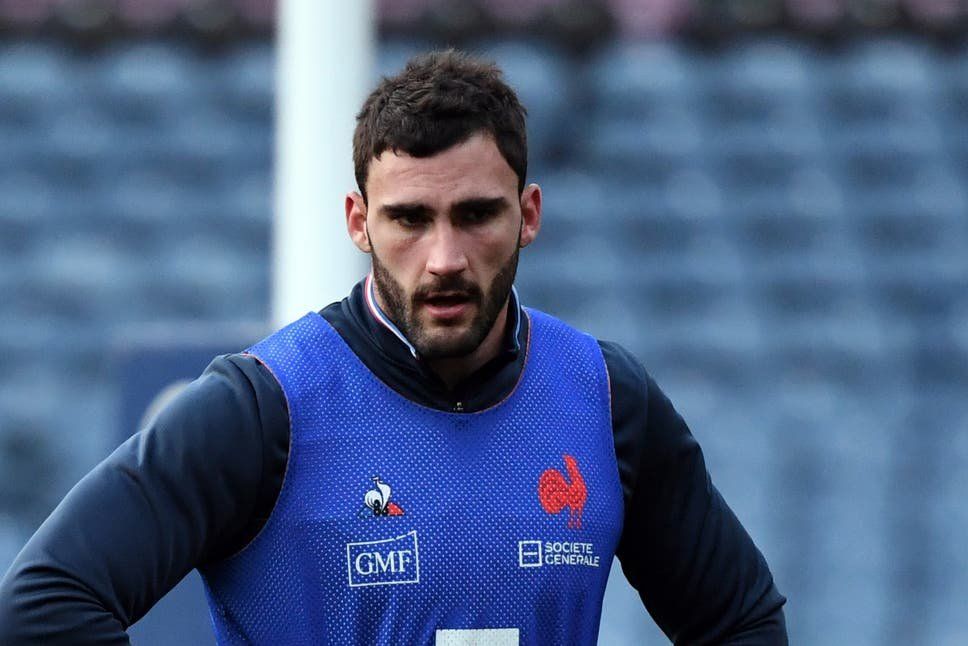 Francia tiene 12 casos de covid y podría suspenderse el partido con Escocia.