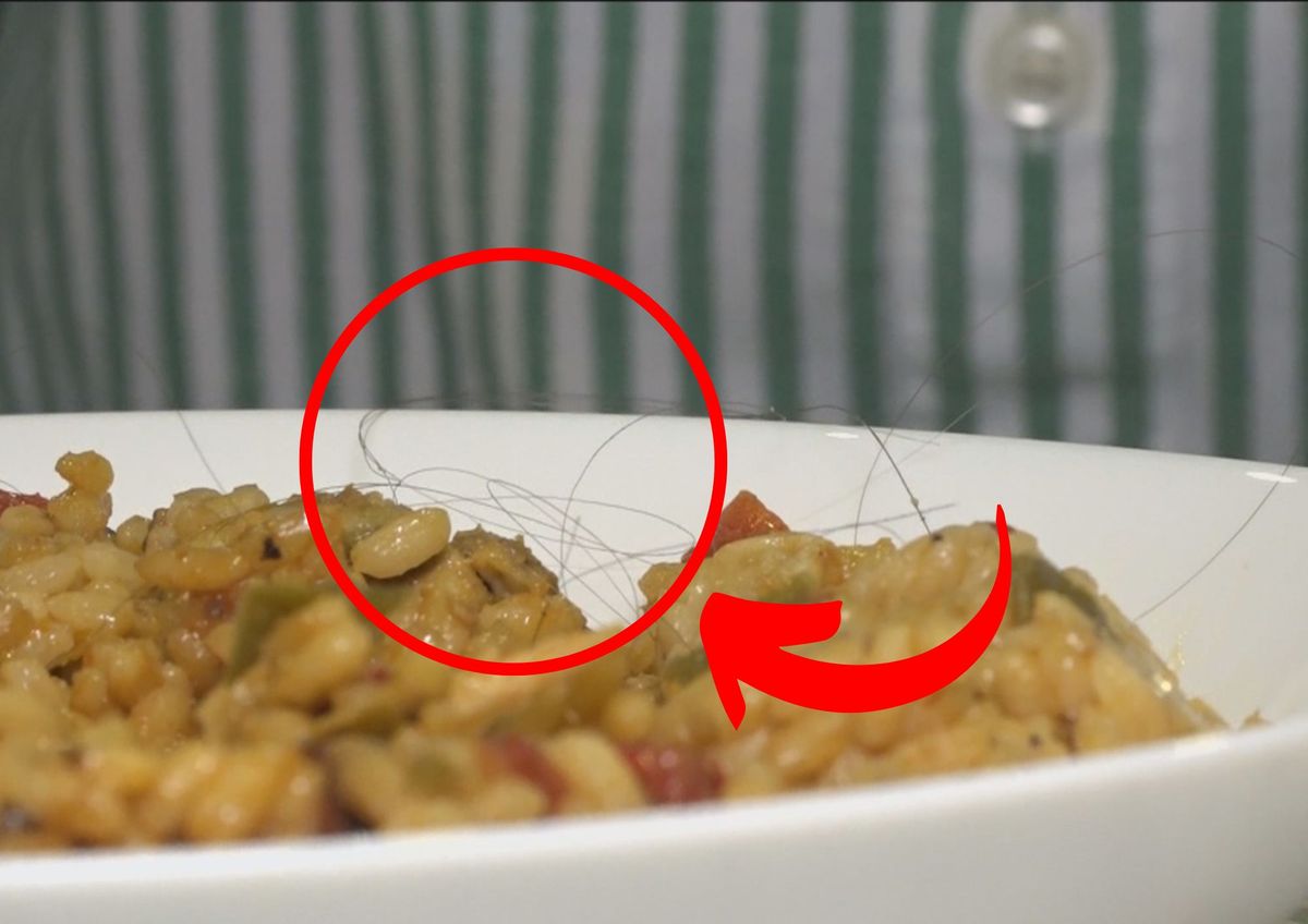 ¿Puedo serguir comiendo si hay un cabello en los alimentos?