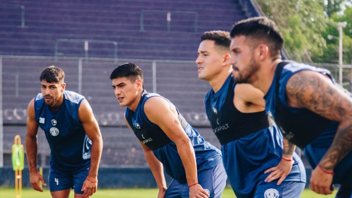 Independiente Rivadavia sumó un nuevo jugador a horas del debut. Foto: Gentileza Independiente Rivadavia. 