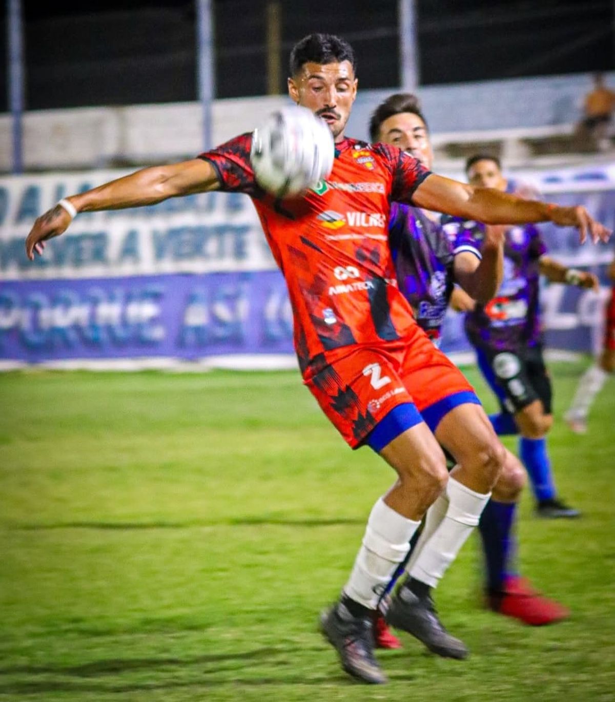 FADEP jug&oacute; un buen encuentro y dej&oacute; la semi abierta.