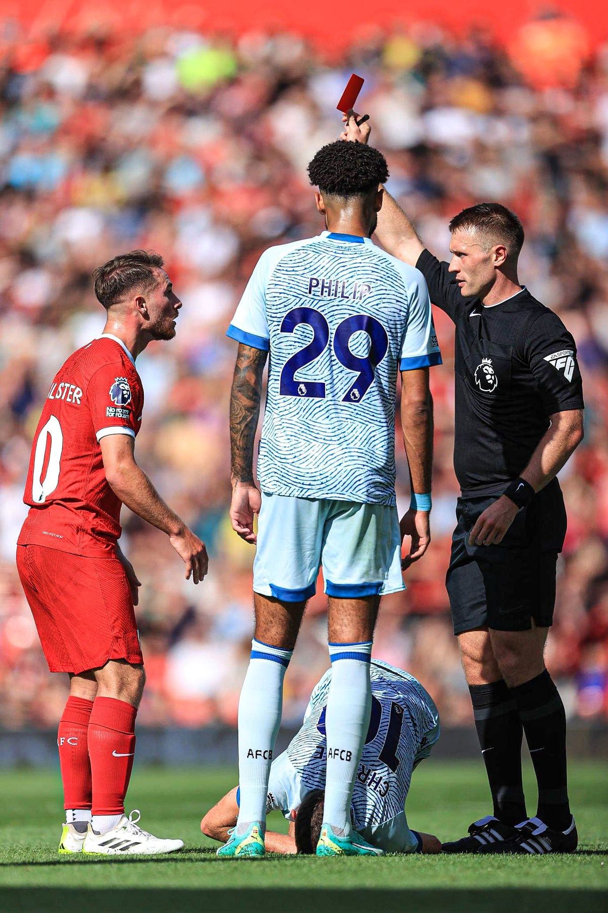 Tras haber sido expulsado, Alexis Mac Allister no fue suspendido y podr&aacute; jugar en el Liverpool