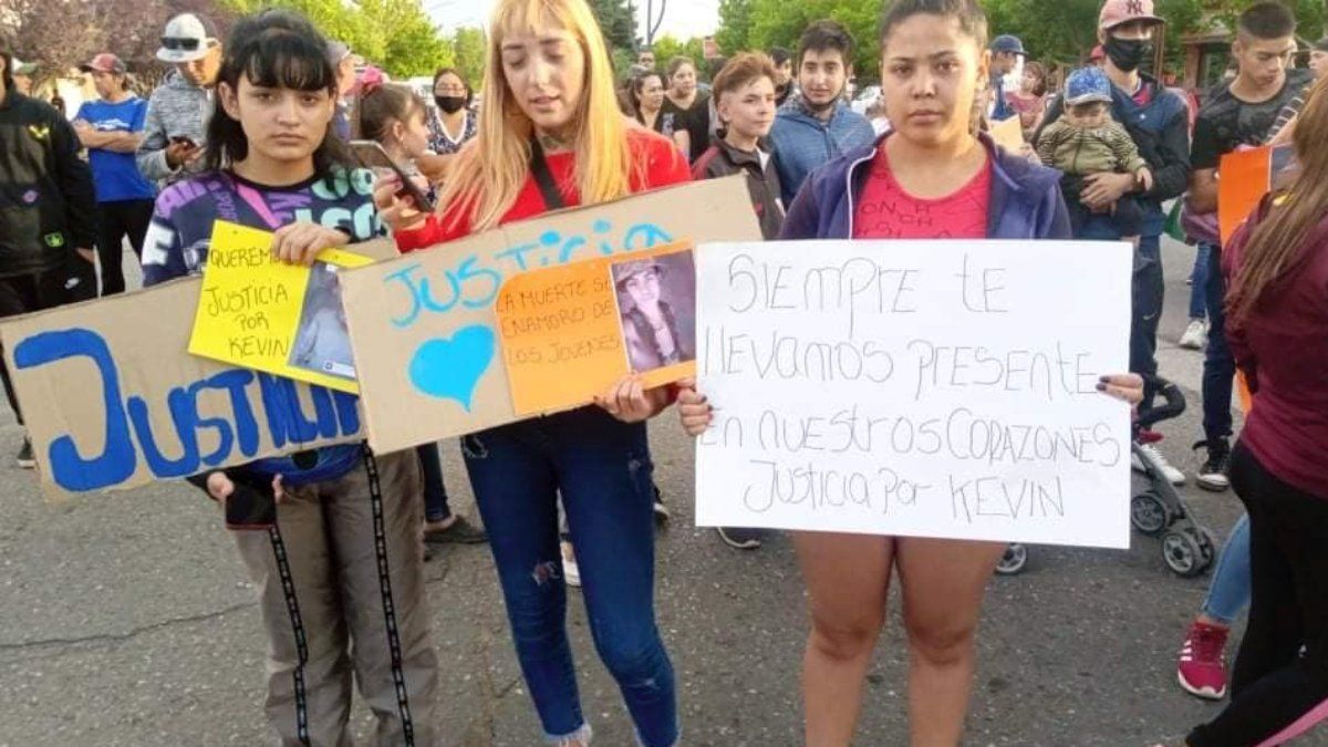 Familiares de Kevin González realizaron movilización tras el crimen en Malargüe.