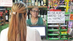 Matilde no quiere recibir dinero de las tetas en su negocio