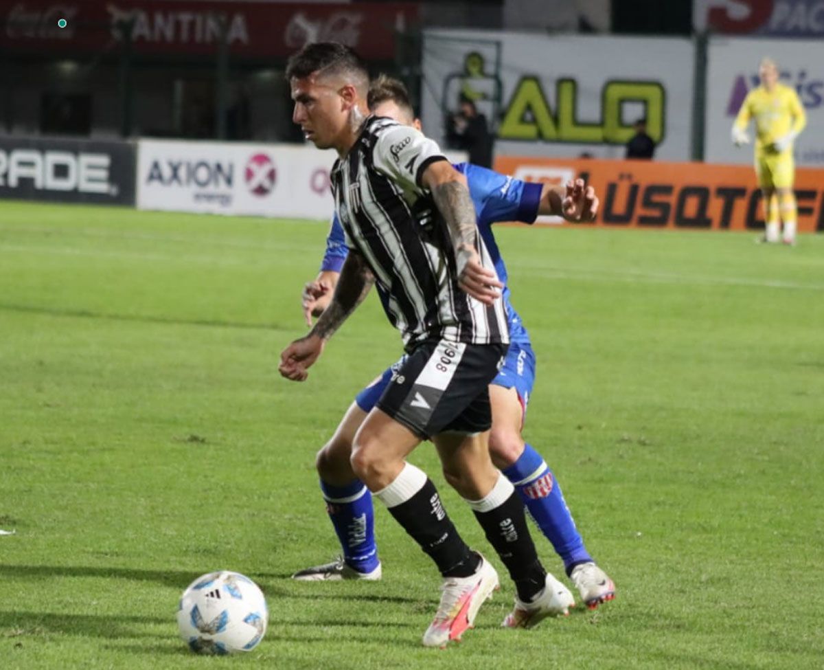 Gimnasia y Esgrima batió a Unión y pasó a 16avos de final de la Copa Argentina. Gimnasia y Esgrima batió a Unión y pasó a 16avos de final de la Copa Argentina.