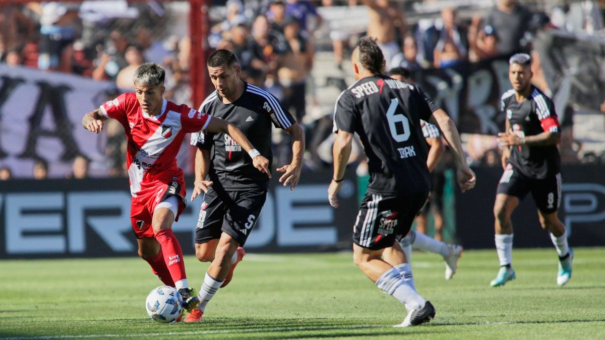 Deportivo Maipú Cayó Ante Riestra Y Se Quedó Sin El Ascenso A Primera