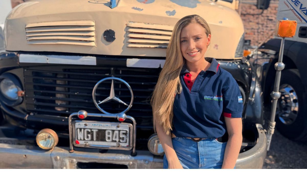 La ex reina de Maipú (2012) Romina Silioni fue quien manejó el carro de su departamento en la Vía Blanca y Carrusel 2024.