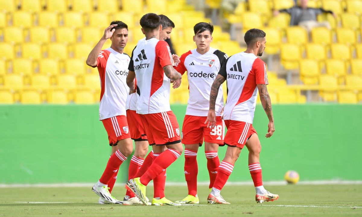 River tuvo sus primeros minuros de fútbol en Florida