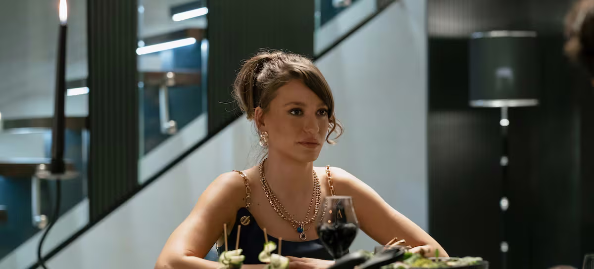 En la segunda temporada Leyla se va a vivir con Cem Murathan. Imagen: Netflix. En la segunda temporada Leyla se va a vivir con Cem Murathan. Imagen: Netflix.