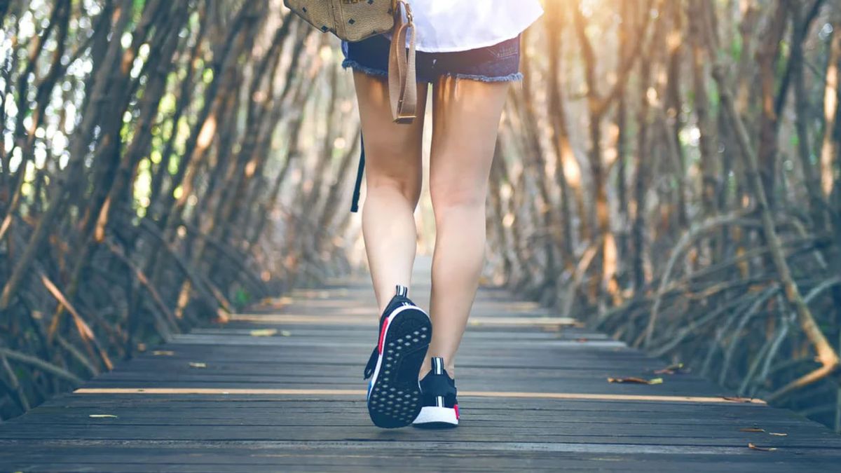 Caminar ayuda a reducir los síntomas de depresión: cuántos pasos hay que dar